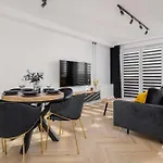 Luksusowy, Klimatyzowany Apartament W Krakowie Z Biurkiem I Parkingiem By Renters Prestige