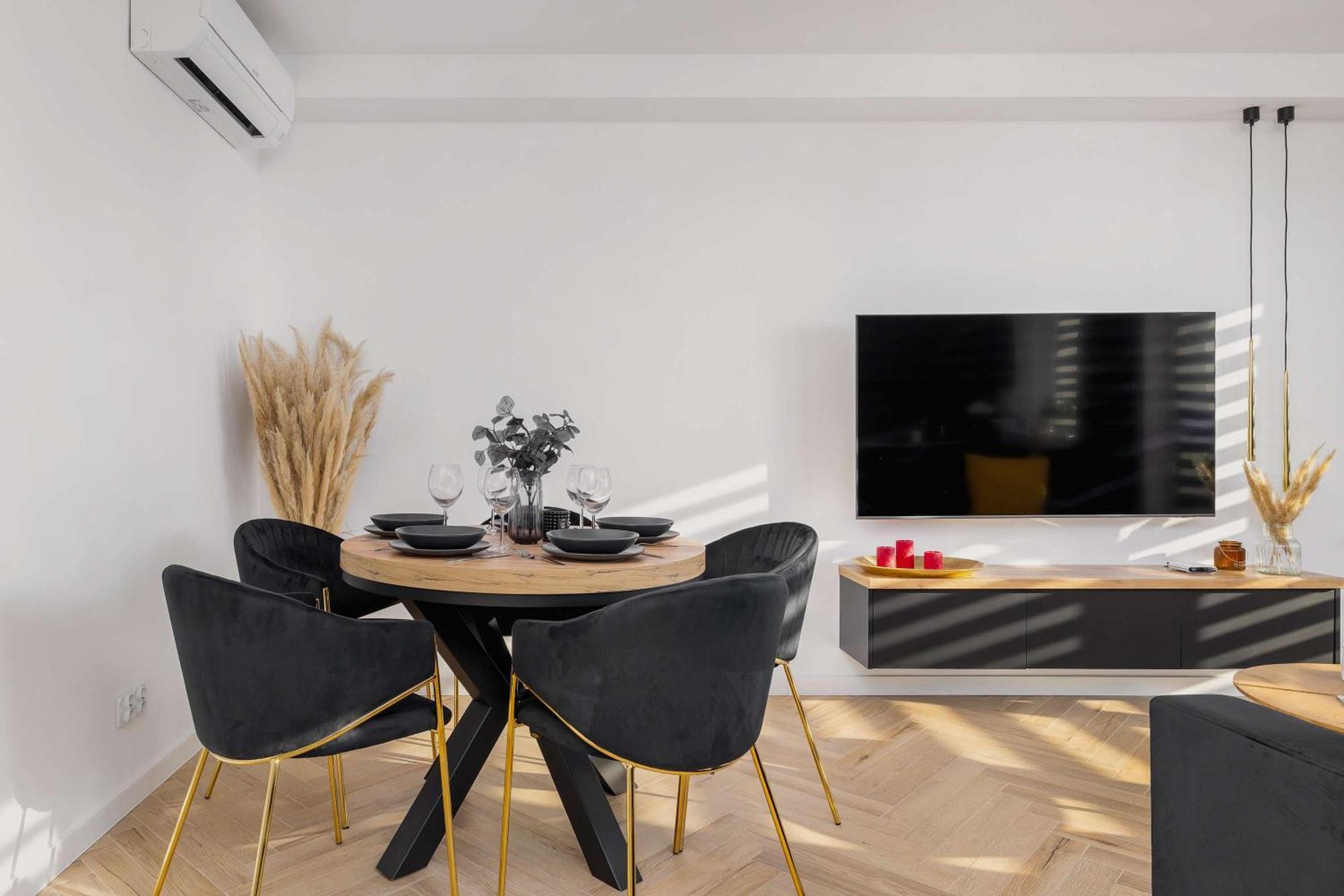 Apartment Luksusowy, Klimatyzowany W Krakowie Z Biurkiem I Parkingiem By Renters Prestige Krakau